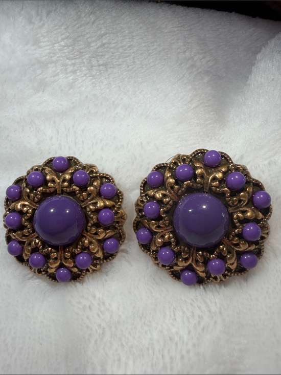 Florenza Jewelry - Gold-Tone Filigree Brooch Pair with Purple Cabochons